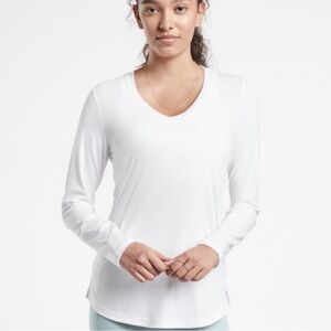 ATHLETA Essential V-Neck Long-Sleeve Top  - Women’s XL White